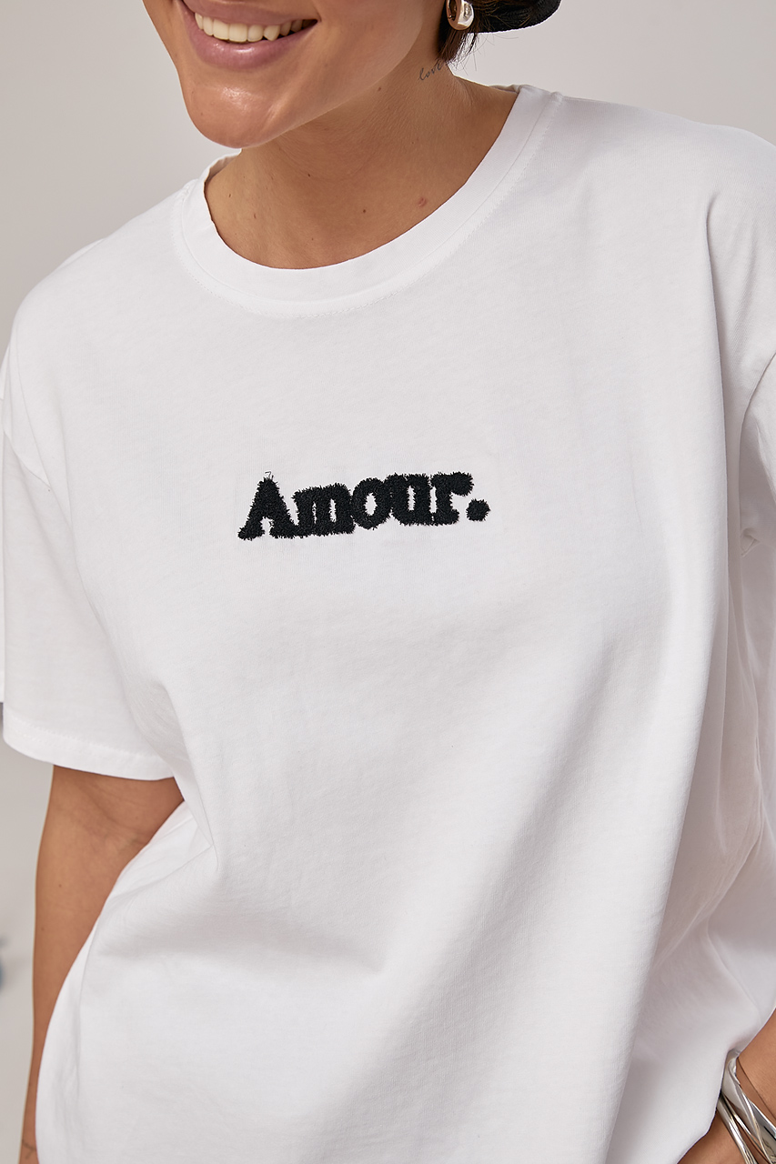 Вільна однотонна футболка з вишитим написом Amour - білий колір, ONE SIZE 2
