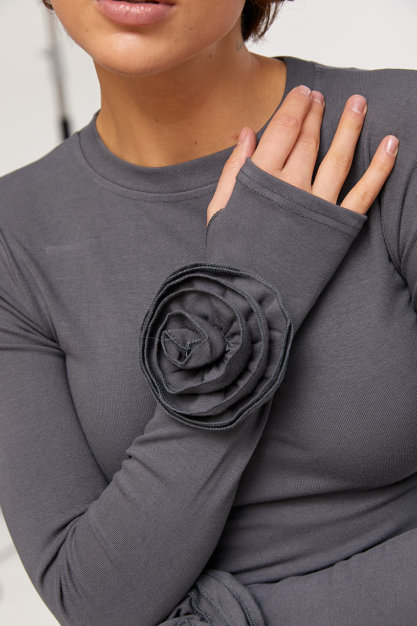 Однотонний лонг з трояндами на рукавах - сірий колір, ONE SIZE 2
