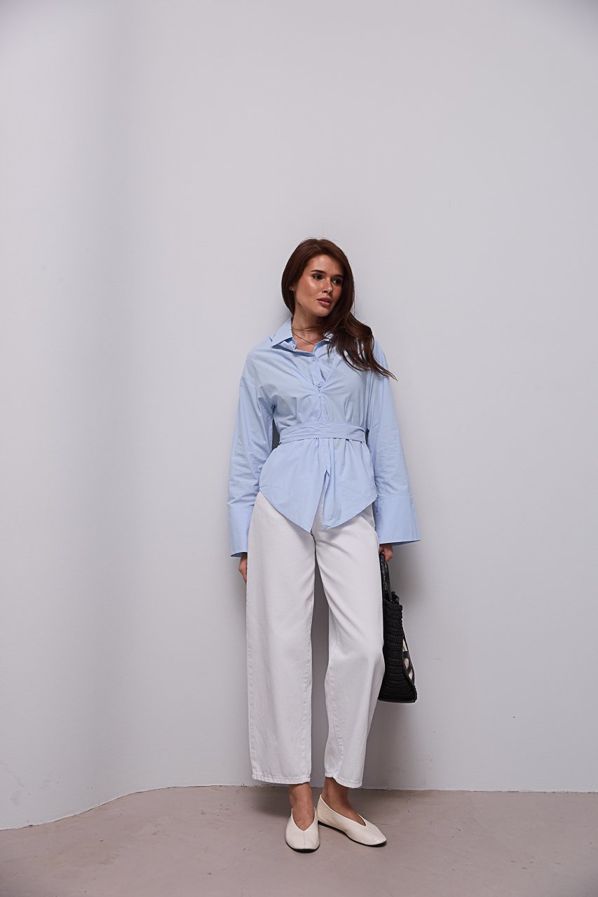 Приталена однотонна сорочка з поясом - блакитний колір, ONE SIZE 2