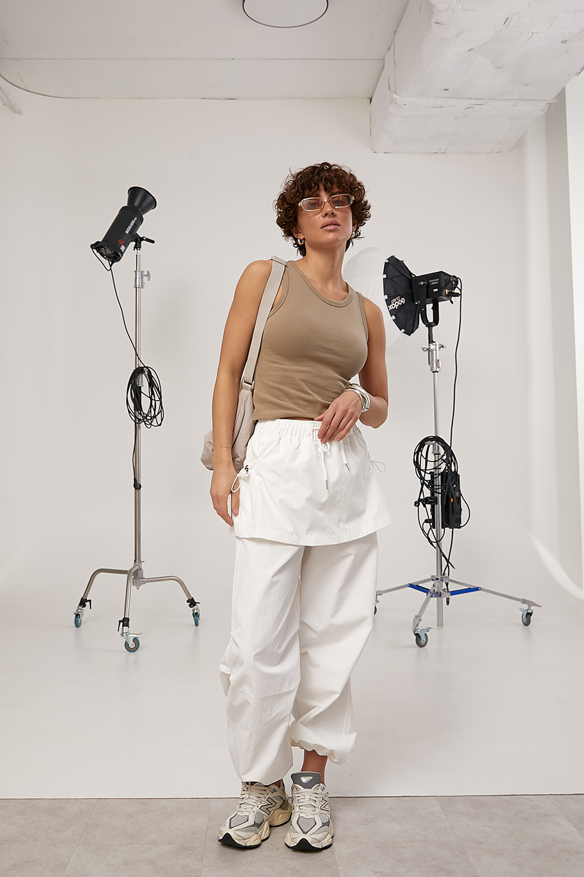 Жіночі штани з плащівки зі спідницею - молочний колір, ONE SIZE 2