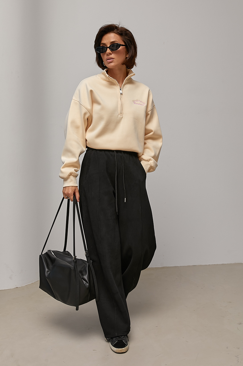 Теплий світшот oversize з коміром на блискавці - кремовий колір, ONE SIZE 2