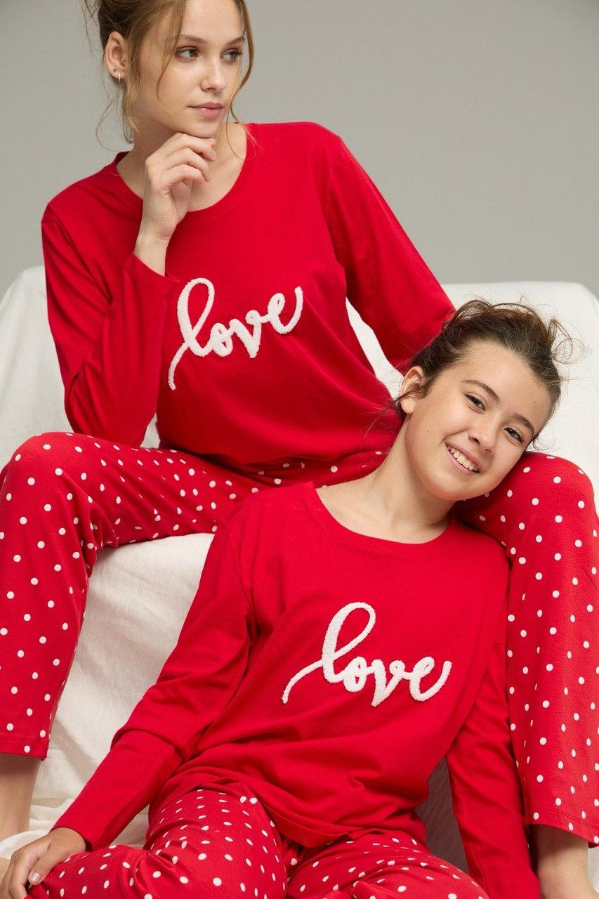 Піжама жіноча трикотажна Love, червона 1
