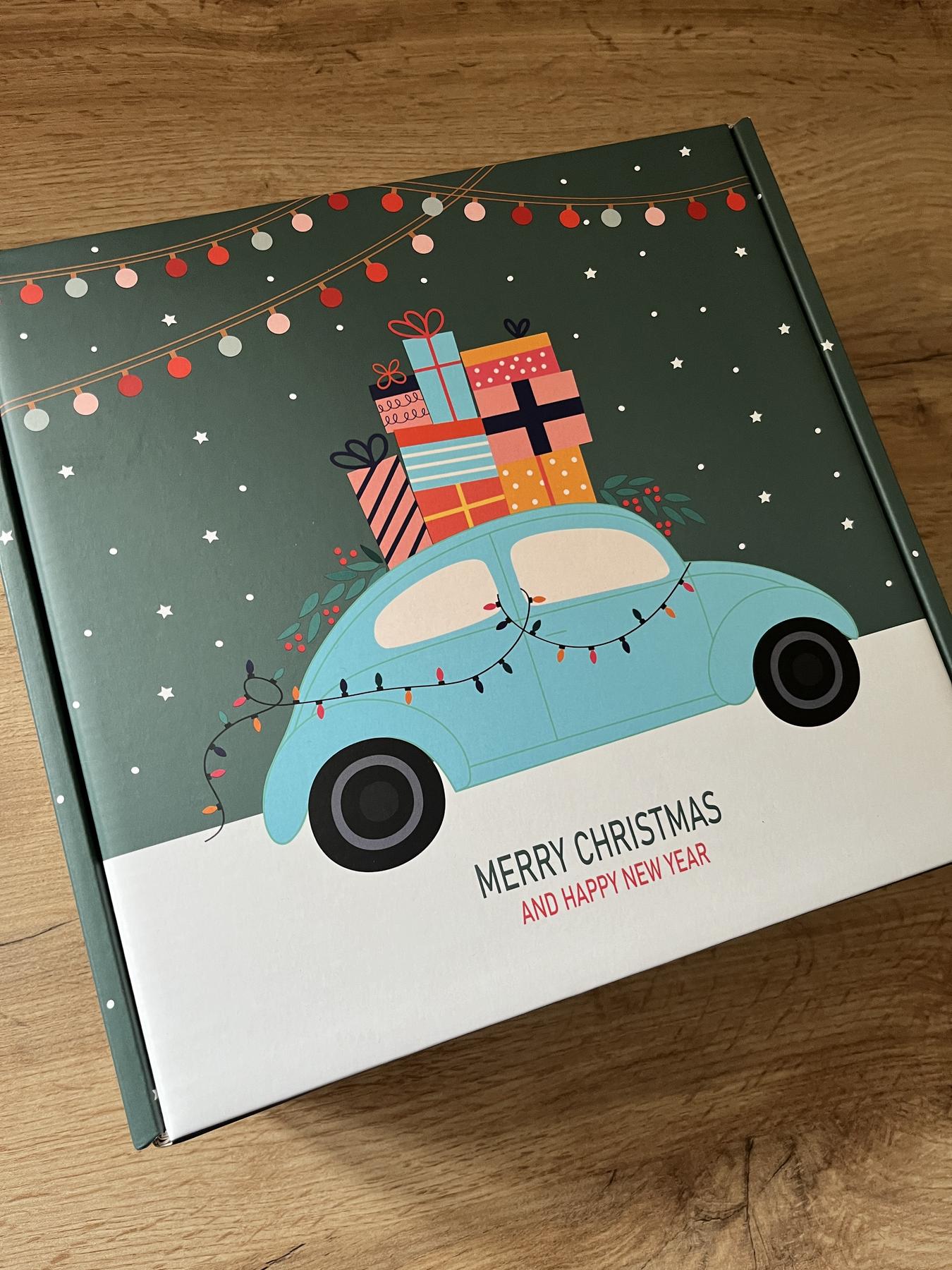 Коробка середня Merry Christmas машинка 2